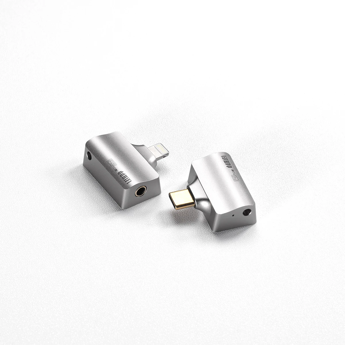 DDHiFi TC35Pro 2nd Gen Mountain2 (M2) Компактный Т-образный 3,5 мм стерео USB DAC Dongle Выделенные чипы для DAC и усилителя
DDHiFi TC35Pro 2nd Gen Mountain2 (M2) Компактный Т-образный 3,5 мм стерео USB DAC Dongle Выделенные чипы для DAC и усилителя