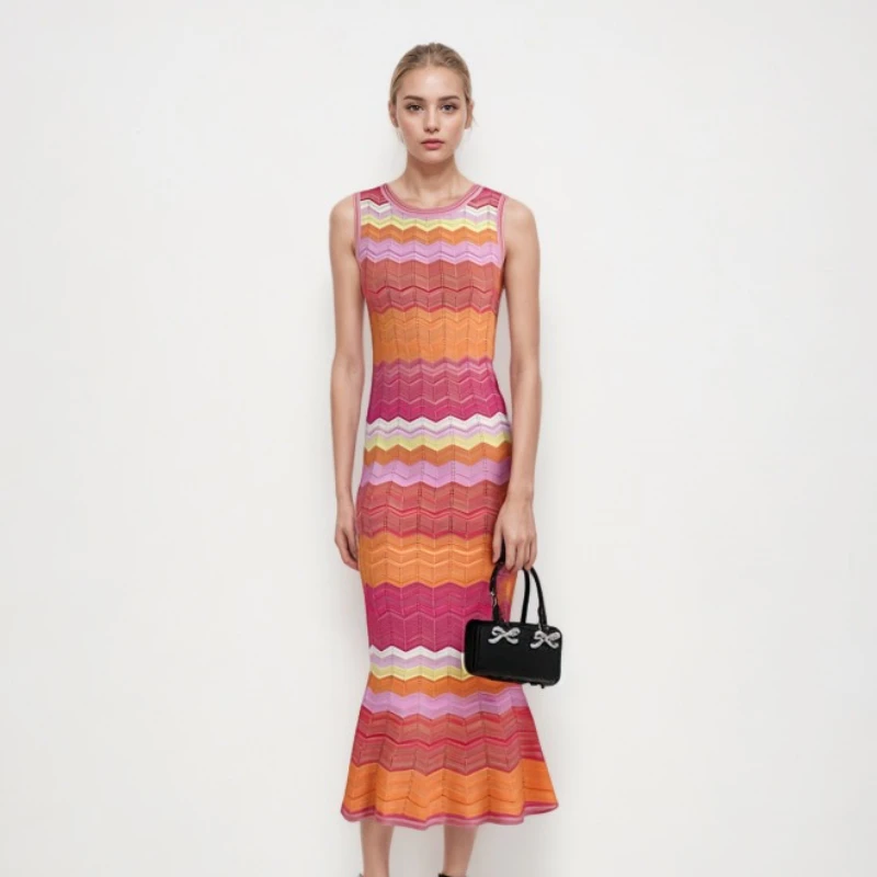 Women's round neck knitted dress wave stripes slim birthday party sexy maxi dress
Women's round neck knitted dress wave stripes slim birthday party sexy maxi dress