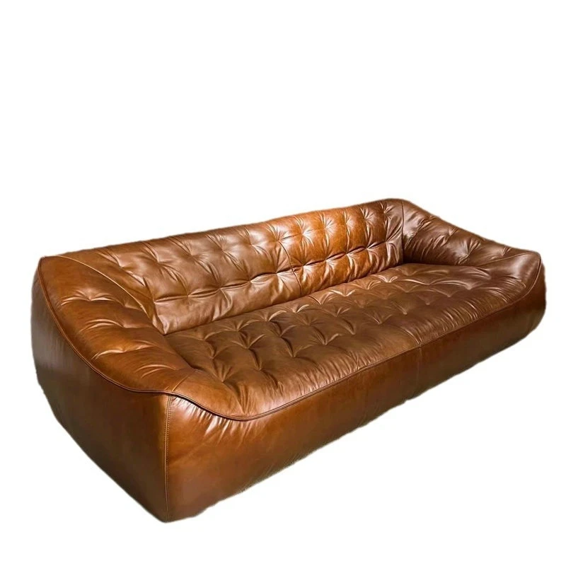 Retro vintage style leather sofa living room inline row no armrests and buttoned villa sofa
Retro vintage style leather sofa living room inline row no armrests and buttoned villa sofa