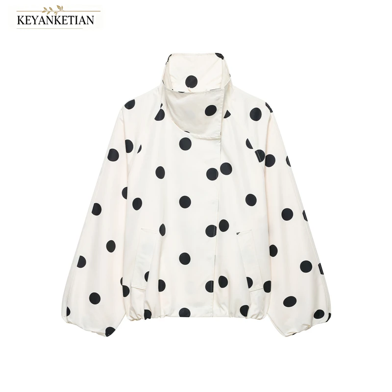 KEYANKETIAN White Big Polka Dot Short Jacket Stand Collar Lantern Sleeve Drawstring Hem Pocket Loose Casual Windbreaker Coat
KEYANKETIAN White Big Polka Dot Short Jacket Stand Collar Lantern Sleeve Drawstring Hem Pocket Loose Casual Windbreaker Coat