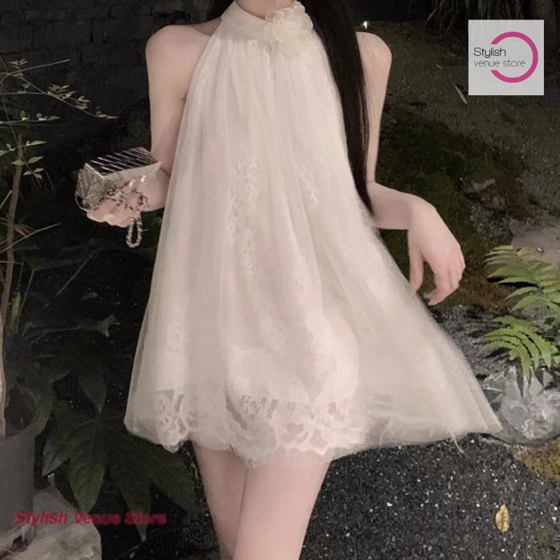 French pure desire wind hanging neck dress women's summer new sweet spice girl strapless slim temperament high sense lace skirt.
French pure desire wind hanging neck dress women's summer new sweet spice girl strapless slim temperament high sense lace skirt.