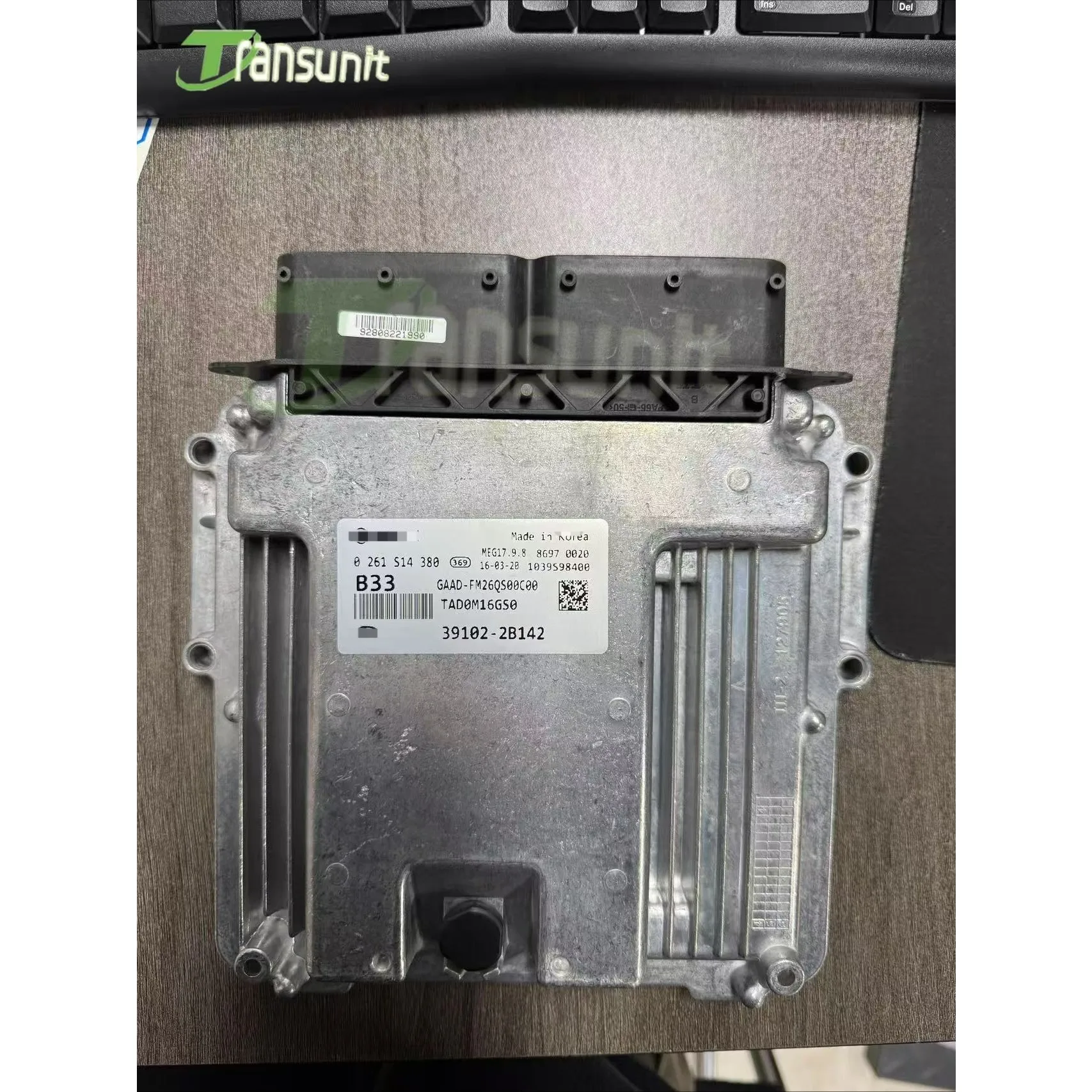 39102-2B142 391022B142 B33 ECU ECM MEG17.9.8 Engine Control Unit electronic controller module Fits for Hyundai
39102-2B142 391022B142 B33 ECU ECM MEG17.9.8 Engine Control Unit electronic controller module Fits for Hyundai