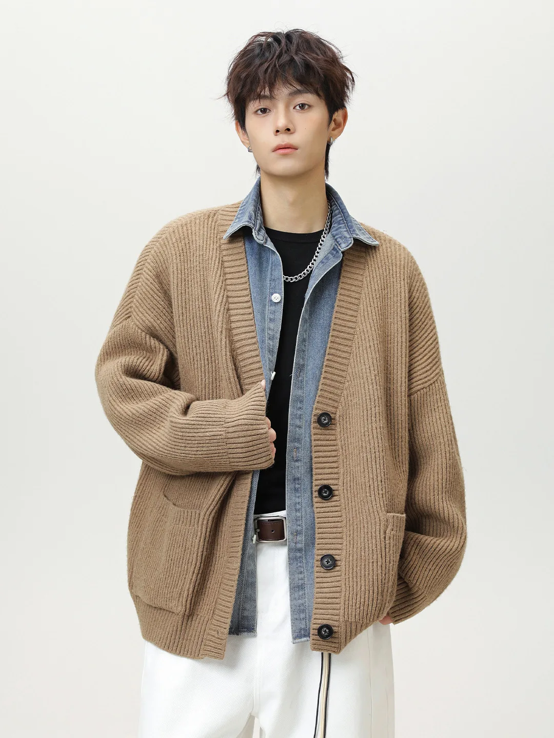 Мужской кардиган Laid-ba Sle Thiened V-ne Knitwear: осенне-зимний однотонный свитер в японском ретро-стиле, верхняя одежда
Мужской кардиган Laid-ba Sle Thiened V-ne Knitwear: осенне-зимний однотонный свитер в японском ретро-стиле, верхняя одежда