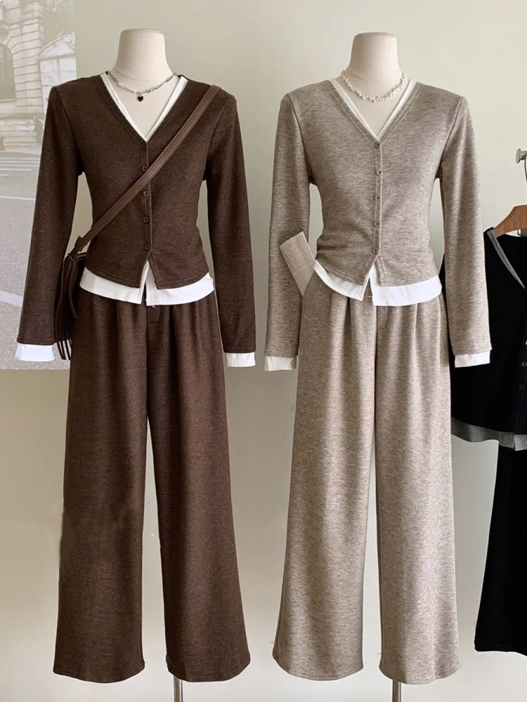 Korean Style Knitted Pant Set 2 Piece Sets For Women V-Neck Fake Two Pieces Top Casual Pants Fashion Suit Spring Autumn New
Korean Style Knitted Pant Set 2 Piece Sets For Women V-Neck Fake Two Pieces Top Casual Pants Fashion Suit Spring Autumn New