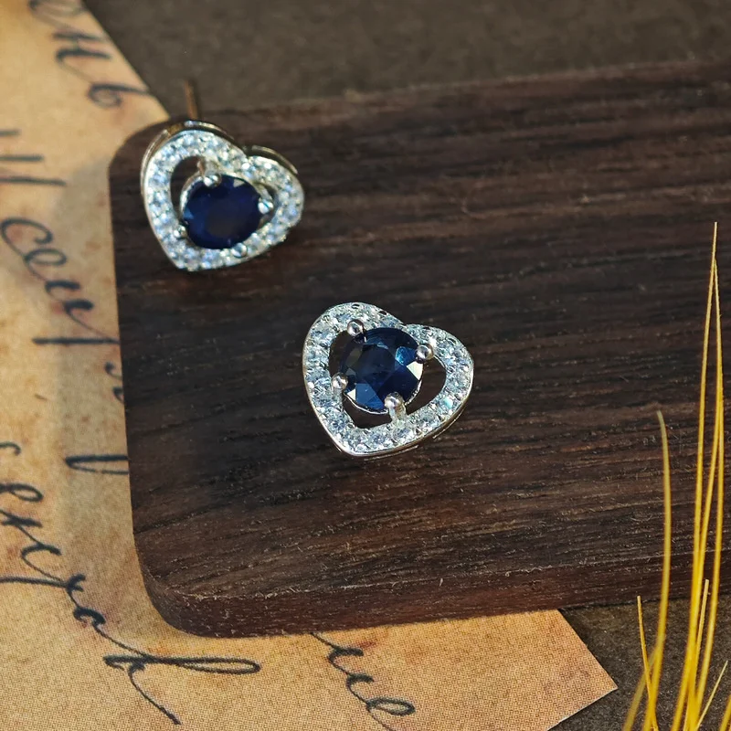 Natural Heart Shape Sapphire S925 Sterling Silver Stud Earrings for Girl Lady Fine Jewelry with Certificate
Natural Heart Shape Sapphire S925 Sterling Silver Stud Earrings for Girl Lady Fine Jewelry with Certificate