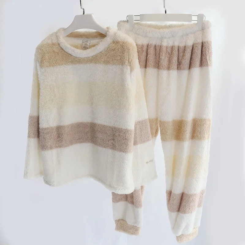 Japanese Cute Sleepwear 2022 Autumn Winter Double Sided Plush Pajamas Striped Long Sleeved Trousers Homewear Suits
Japanese Cute Sleepwear 2022 Autumn Winter Double Sided Plush Pajamas Striped Long Sleeved Trousers Homewear Suits