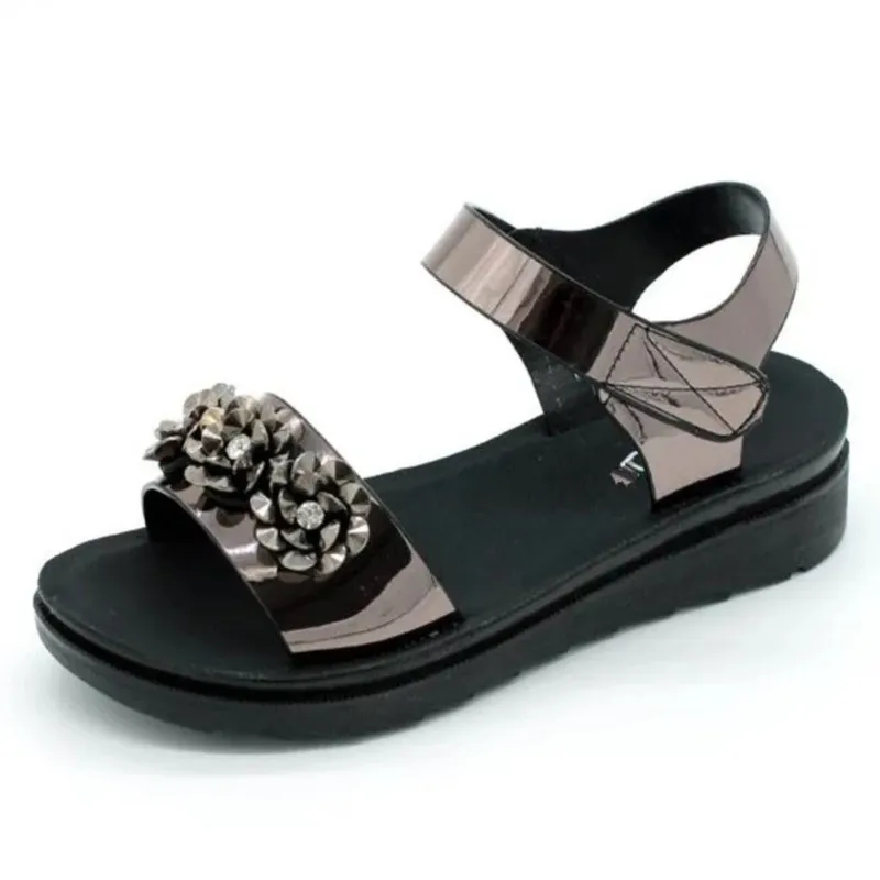 2026 Summer New Fashion Woman Sandals Mother Large Size Flat Leather Sandals Slip Comfort Elderly Soft Bottom Sandals
2026 Summer New Fashion Woman Sandals Mother Large Size Flat Leather Sandals Slip Comfort Elderly Soft Bottom Sandals