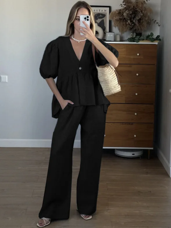 2025 New Women's Cotton Casual Pant Sets Solid V Neck T shirt Top Puff Sleeve Loose High Waist Trouser Female Summer Fashion
2025 New Women's Cotton Casual Pant Sets Solid V Neck T shirt Top Puff Sleeve Loose High Waist Trouser Female Summer Fashion