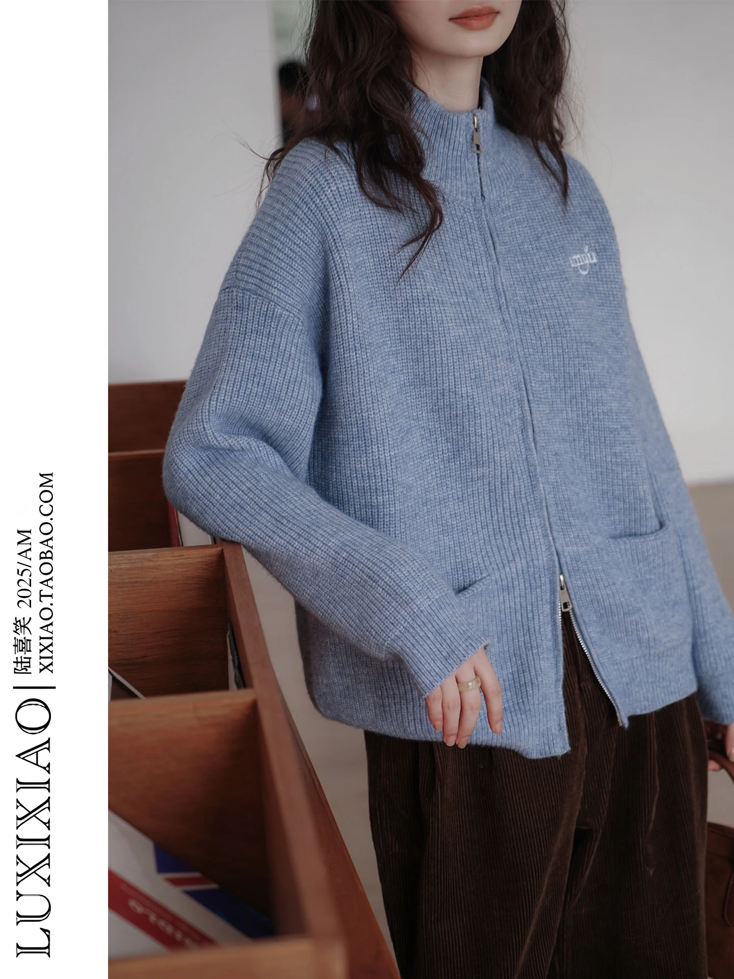 LUXIXIAO Women's Knitted Sweater Jaet Zipper Thiened Stand Collar Double ket Design Autumn Winter Outerwear Commute Sle
LUXIXIAO Women's Knitted Sweater Jaet Zipper Thiened Stand Collar Double ket Design Autumn Winter Outerwear Commute Sle