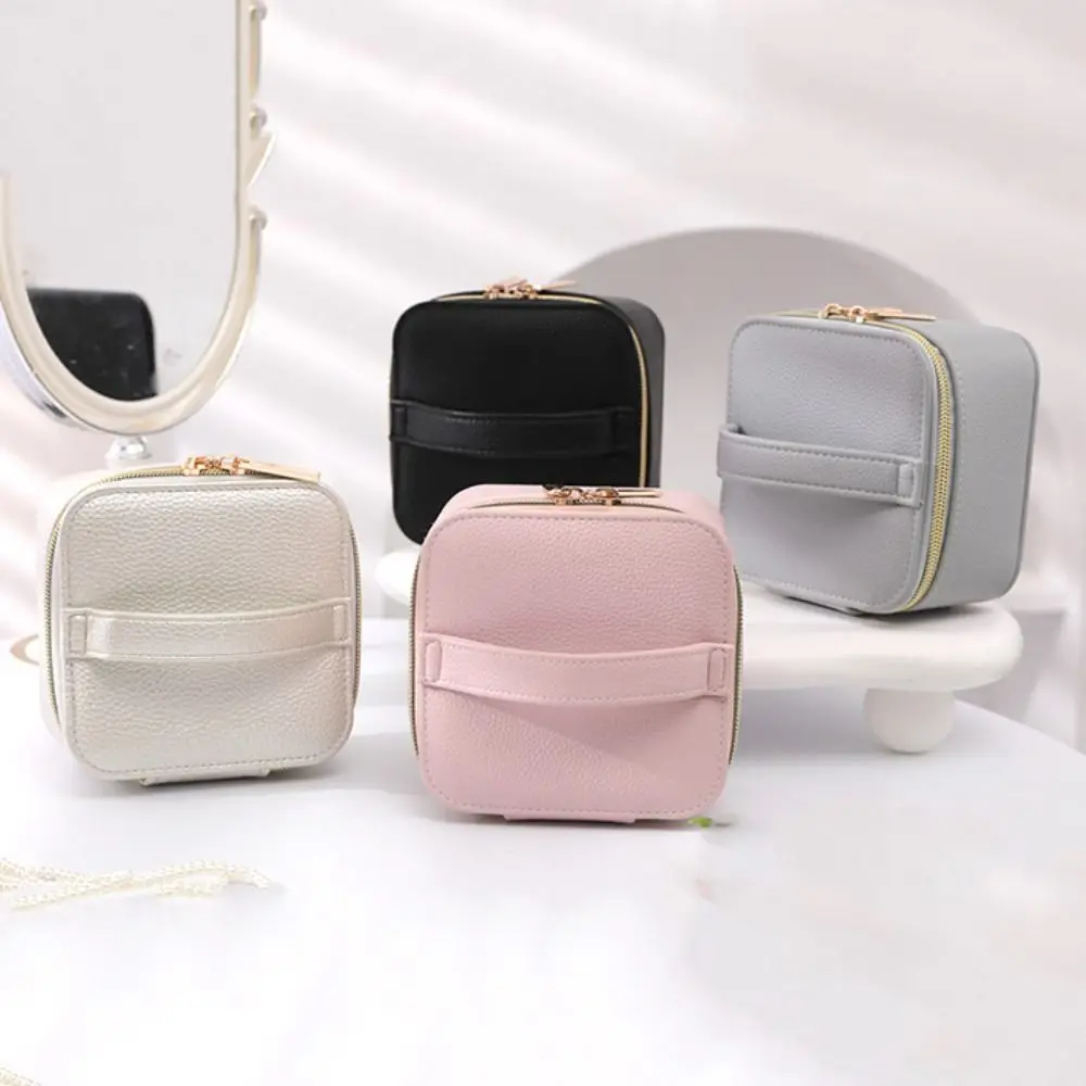 PU Leather Jewelry Packing Bag Large Capacity Multi-function Earrings Storage Case Necklace Bracelet Jewelry Holder Handbag
PU Leather Jewelry Packing Bag Large Capacity Multi-function Earrings Storage Case Necklace Bracelet Jewelry Holder Handbag