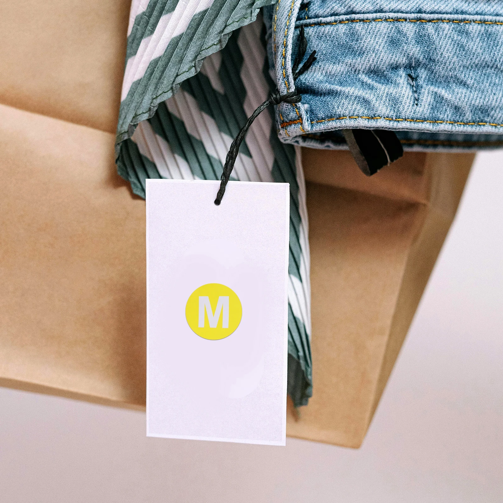 5 Rolls Size Stickers Round Labels for Clothing Multicolor S to XXXL Strong Adhesion Cloth Tags Versatile Dimensions Packaging
5 Rolls Size Stickers Round Labels for Clothing Multicolor S to XXXL Strong Adhesion Cloth Tags Versatile Dimensions Packaging