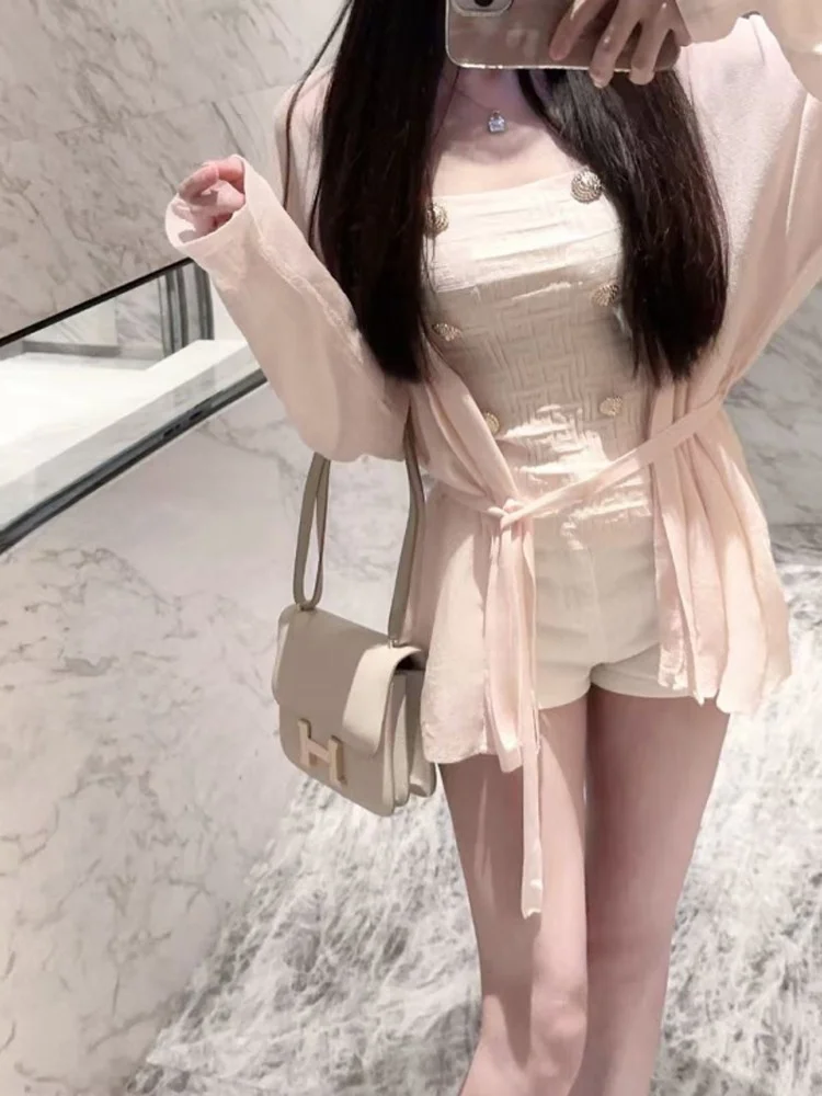 LXYG Sexy Ice Silk Knitted Open Cardigan Strap Vest Women's Slim Fit Double Button Heavy Work Gentle Sun Protection Set
LXYG Sexy Ice Silk Knitted Open Cardigan Strap Vest Women's Slim Fit Double Button Heavy Work Gentle Sun Protection Set