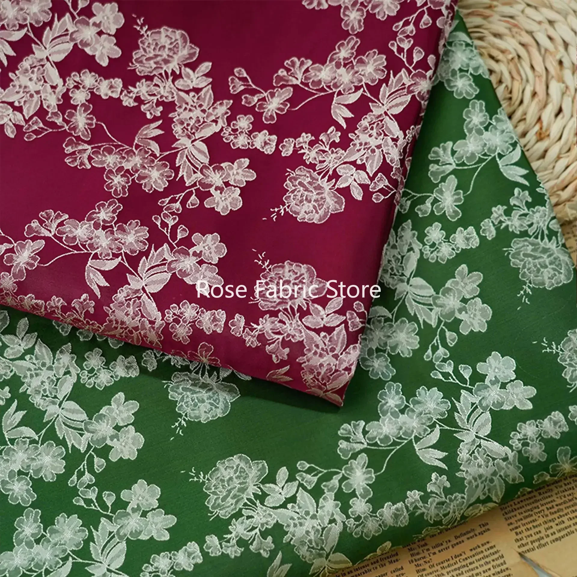 1-метровая элегантная маленькая жаккардовая ткань с цветочным принтом, ретро-сумка, занавеска, декоративная швейная ткань
1-метровая элегантная маленькая жаккардовая ткань с цветочным принтом, ретро-сумка, занавеска, декоративная швейная ткань