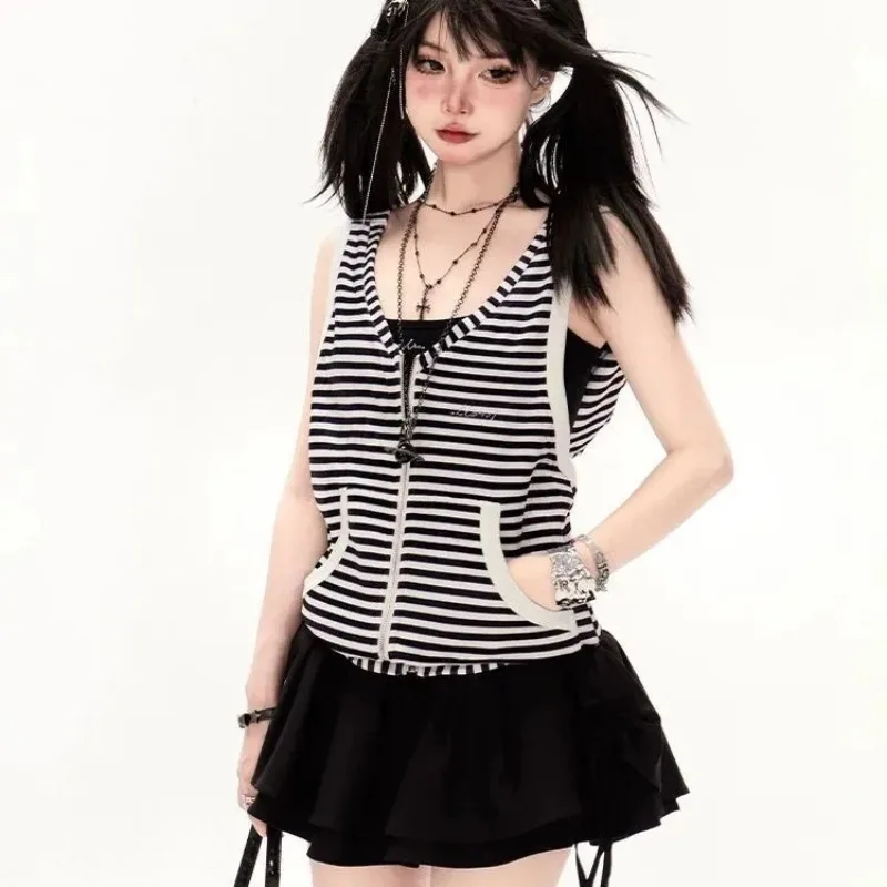 Women 2PCS Sweet Cool Outfit Striped Hooded Vest And Angel Wing Cami Top Set Summer
Women 2PCS Sweet Cool Outfit Striped Hooded Vest And Angel Wing Cami Top Set Summer