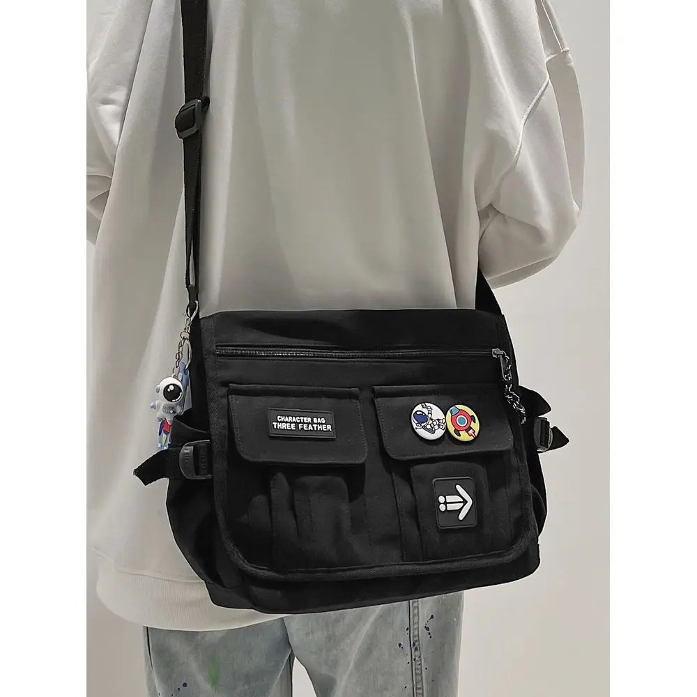 Shoulder Bag For High School Students, Casual Envelope Sticker Messenger Bag Suitable For Travel, School, Outdoor Sports, Adjus
Shoulder Bag For High School Students, Casual Envelope Sticker Messenger Bag Suitable For Travel, School, Outdoor Sports, Adjus