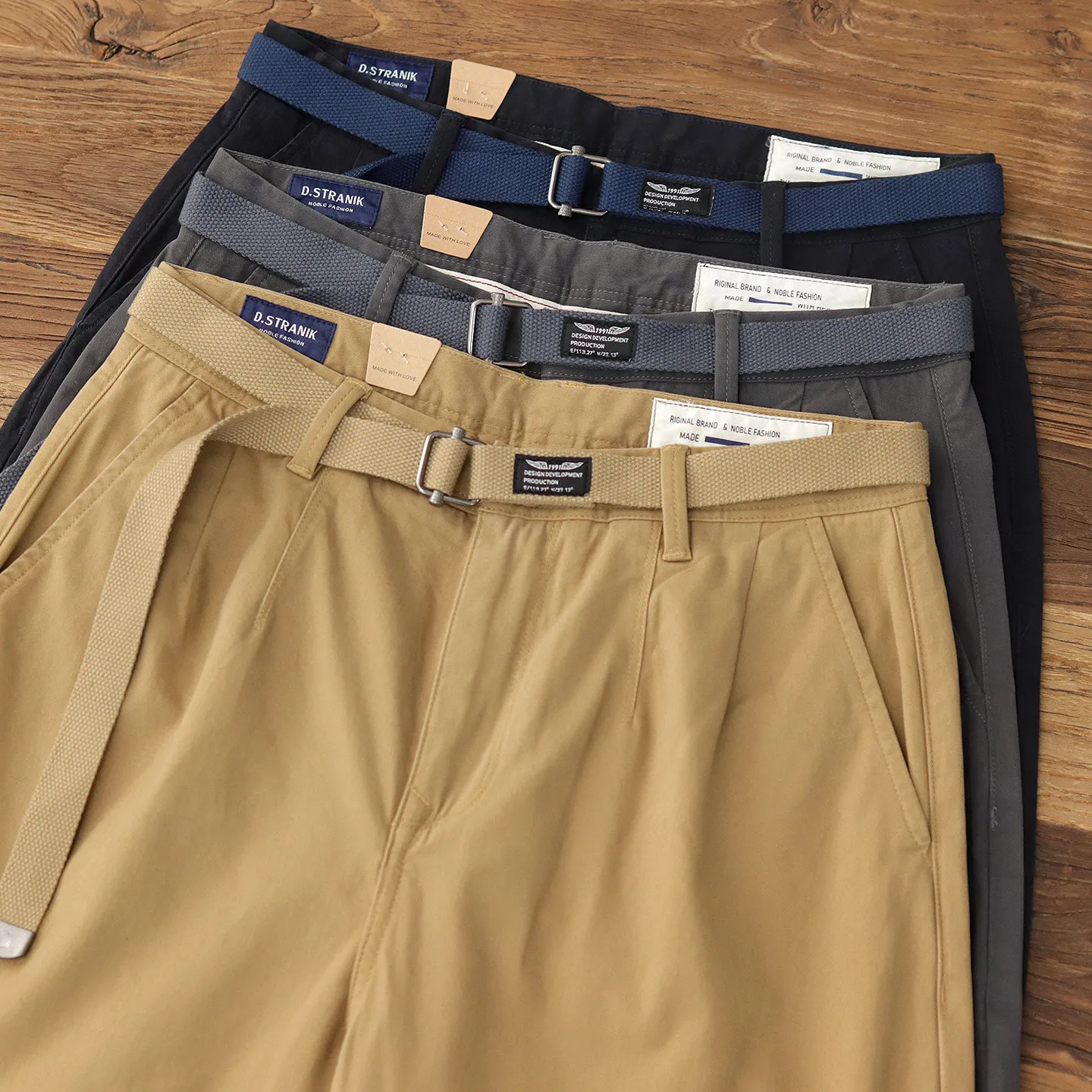 Новые мужские брюки-палаццо с широкими штанинами на весну и осень, в японском ретро-стиле, цвет хаки, с эффектом потертости, свободные, с манжетами, для работы и повседневной носки
Новые мужские брюки-палаццо с широкими штанинами на весну и осень, в японском ретро-стиле, цвет хаки, с эффектом потертости, свободные, с манжетами, для работы и повседневной носки