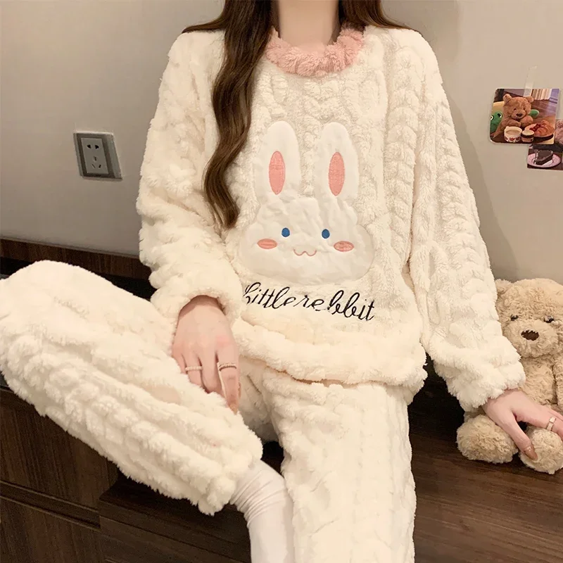 Autumn Winter Flannel Warm Women's Pajamas Sets O-Neck Long Sleeve Women Two Piece Set lovely rabbit Print Pyjamas Women Pijama
Autumn Winter Flannel Warm Women's Pajamas Sets O-Neck Long Sleeve Women Two Piece Set lovely rabbit Print Pyjamas Women Pijama