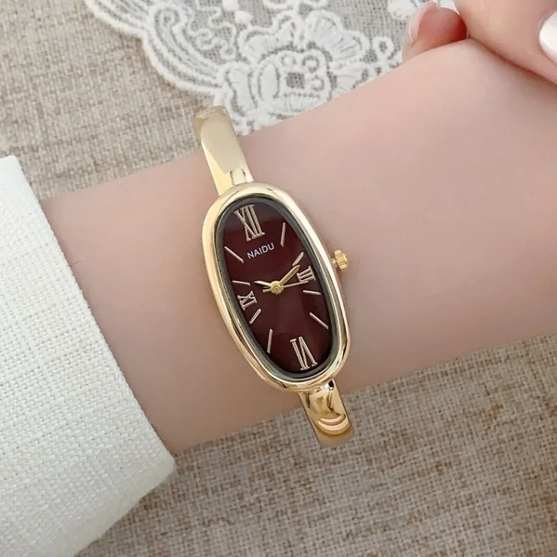 Famous Brand Oval Dial Bracelet Watch Luxury Watch Gift Women Gold Watches Simple Quartz Wristwatches Relojes Para Mujer
Famous Brand Oval Dial Bracelet Watch Luxury Watch Gift Women Gold Watches Simple Quartz Wristwatches Relojes Para Mujer