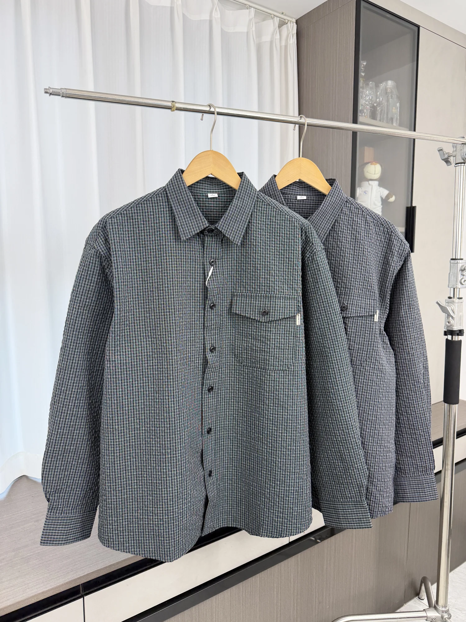 Long Sleeve Bubble Cloth Texture Plaid Collar Men's Casual Shirt Spring Summer Versatile Breathable Fashion Urban Style
Long Sleeve Bubble Cloth Texture Plaid Collar Men's Casual Shirt Spring Summer Versatile Breathable Fashion Urban Style