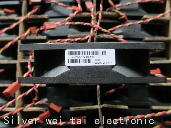 DS09225R12MC238 New 12v DC 0.30a 90x25mm 3-Wire Fan DS09225R12MC238 92X92X25MM 1323-00DD0H2 1A A00 1138 cooling fan
DS09225R12MC238 New 12v DC 0.30a 90x25mm 3-Wire Fan DS09225R12MC238 92X92X25MM 1323-00DD0H2 1A A00 1138 cooling fan