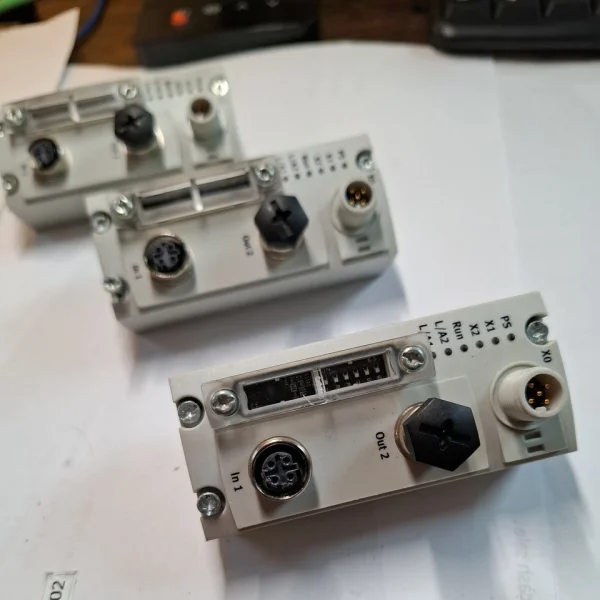 572556 Cteu-ec Bus Node Brand New Original Spot Plc
572556 Cteu-ec Bus Node Brand New Original Spot Plc