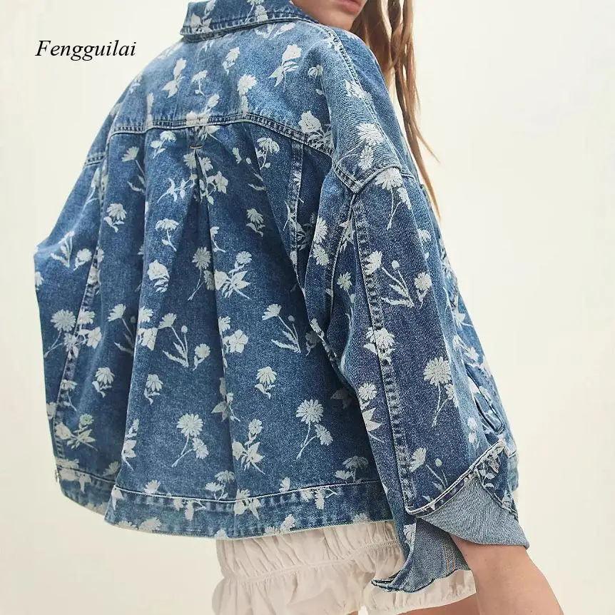 Women's Loose-Fit Floral Denim Jacket All-Over White Floral Print, Washed Denim, Ideal for Spring, Summer & Fall Fashion
Women's Loose-Fit Floral Denim Jacket All-Over White Floral Print, Washed Denim, Ideal for Spring, Summer & Fall Fashion