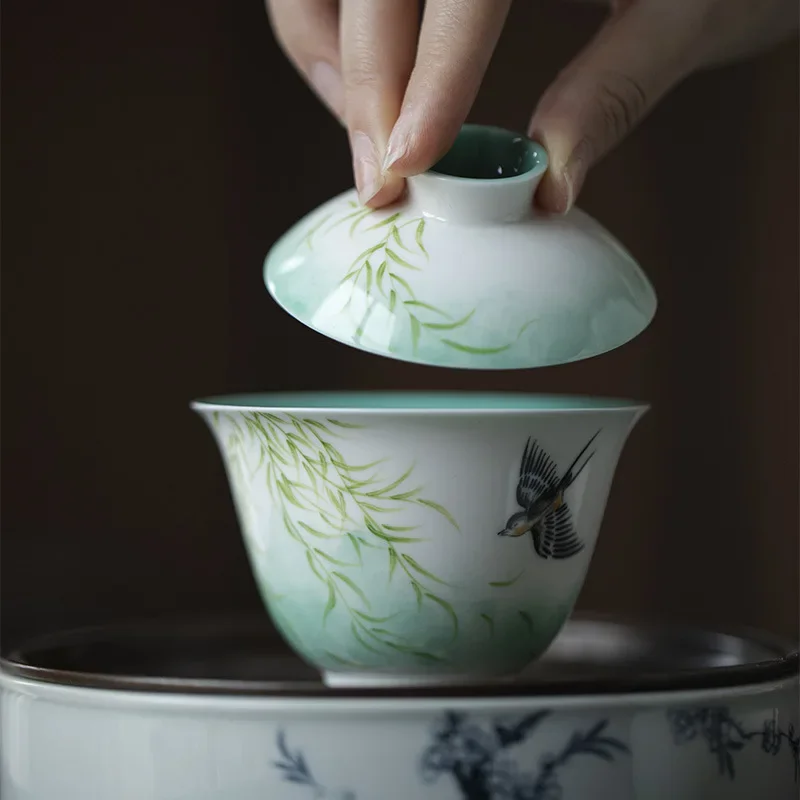 Hand Painted Swallow Porcelain Gaiwan Set For Tea Wicker Tureen Teaware Cup Chinese Green Bowls Chawan Tea Ceremony Set Lily
Hand Painted Swallow Porcelain Gaiwan Set For Tea Wicker Tureen Teaware Cup Chinese Green Bowls Chawan Tea Ceremony Set Lily