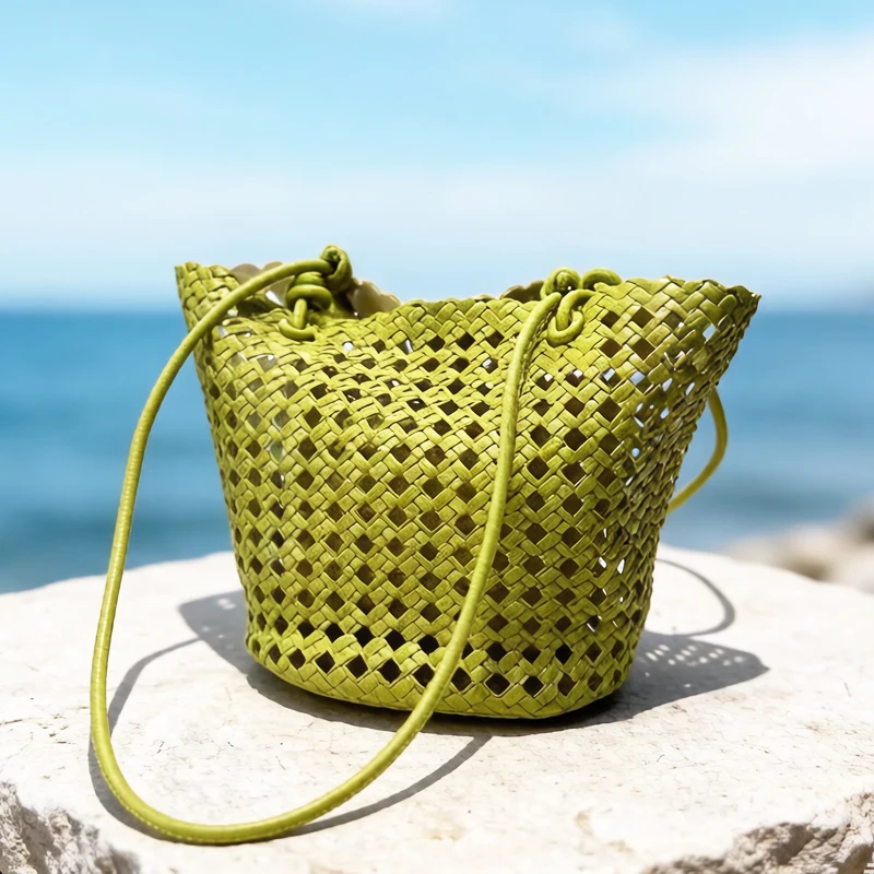 Hollow Beach Bucket Bags For Women Luxury Designer Handbag Purse 2026 New In PU With Inner Pocket Handle Small Underarm Shoulder
Hollow Beach Bucket Bags For Women Luxury Designer Handbag Purse 2026 New In PU With Inner Pocket Handle Small Underarm Shoulder