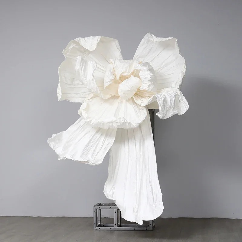 Giant paper flower paper art beauty plastic flower handmade modeling pleated flower art customization large wedding
Giant paper flower paper art beauty plastic flower handmade modeling pleated flower art customization large wedding