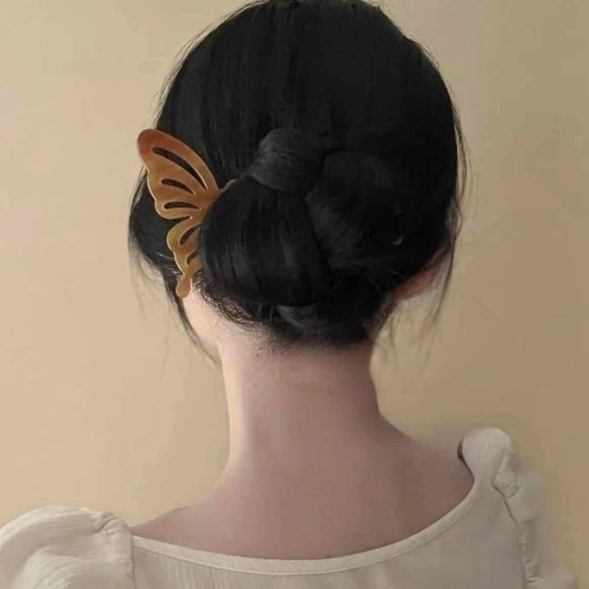 New Chinese Style U-Shaped Hairpin for Women, Bun Hair Comb, Back Hair Fixing Clip, Butterfly Daily Ethnic Hair Accessory
New Chinese Style U-Shaped Hairpin for Women, Bun Hair Comb, Back Hair Fixing Clip, Butterfly Daily Ethnic Hair Accessory
