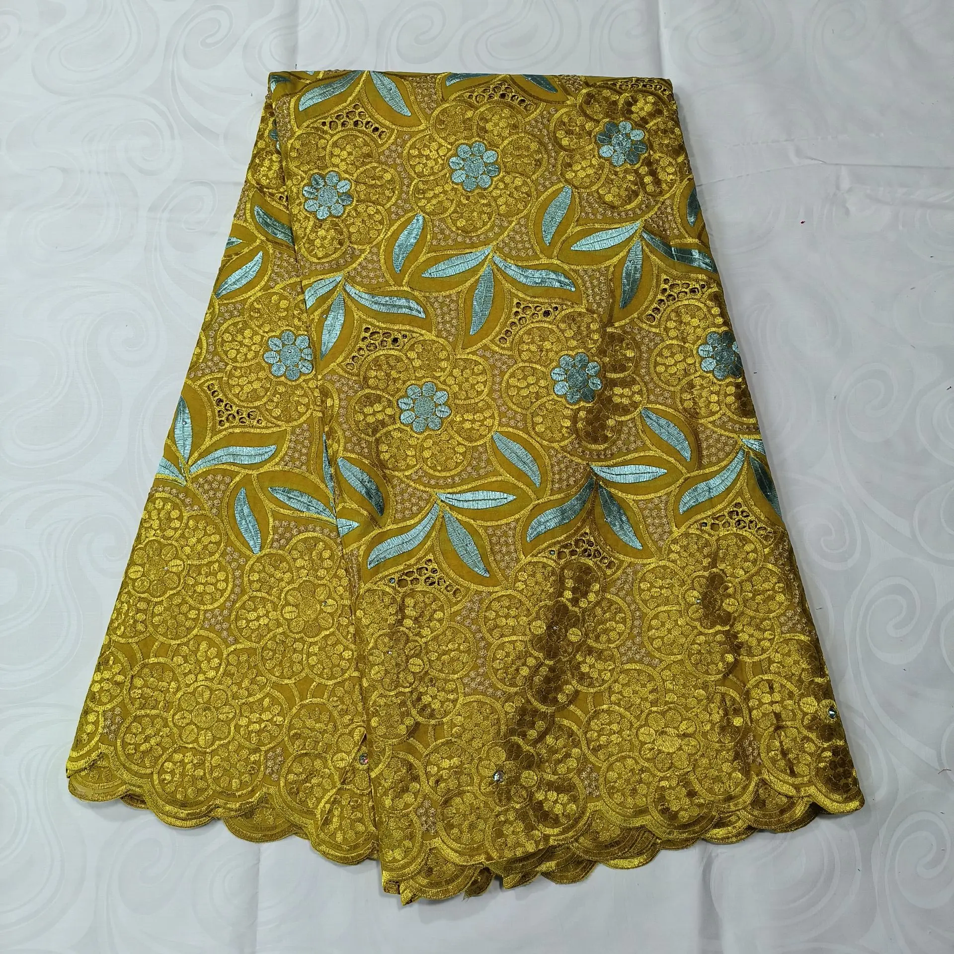 African Dry Cotton Material Lace Fabric Dubai Style Swiss Voile Lace In Switzerland Nigerian Lace Fabric For Party Dress LPL2304
African Dry Cotton Material Lace Fabric Dubai Style Swiss Voile Lace In Switzerland Nigerian Lace Fabric For Party Dress LPL2304