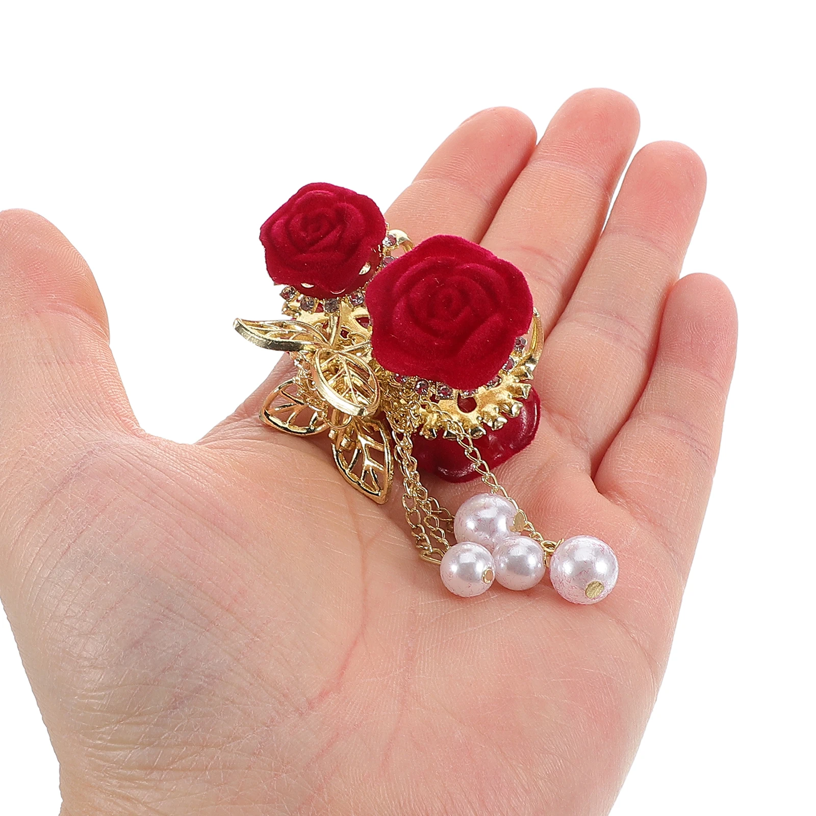 Rose Flocking Cherry Claw Clips Women Half Up Hairstyles Shark Shape Hair Accessories Fall Winter Tassel Retro Teacher Barrette
Rose Flocking Cherry Claw Clips Women Half Up Hairstyles Shark Shape Hair Accessories Fall Winter Tassel Retro Teacher Barrette