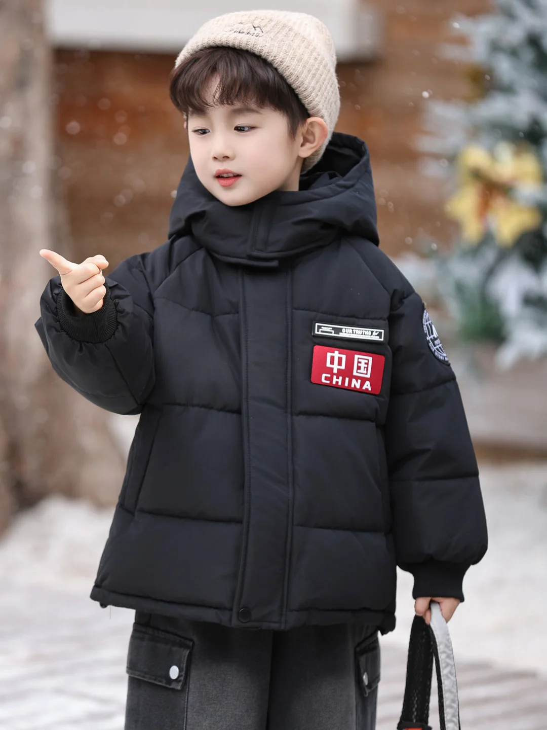 Boys' down Cotton Jaet Thiened Winter Coat Children's Faionable Cotton Clothes Stand Fit Home Wear Waterproof
Boys' down Cotton Jaet Thiened Winter Coat Children's Faionable Cotton Clothes Stand Fit Home Wear Waterproof