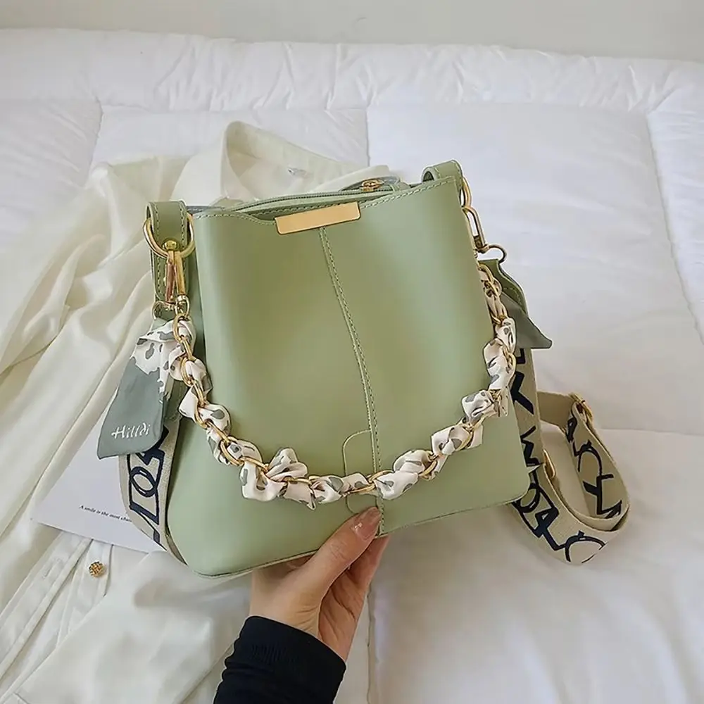1Pcs PU Leather Bucket Bag Gold Chain Silk Scarf Decor Versatile Crossbody Bag Work Fashion Casual Style Large Capacity 7 S7909a8cbf0df488fb9d922f57353888cf