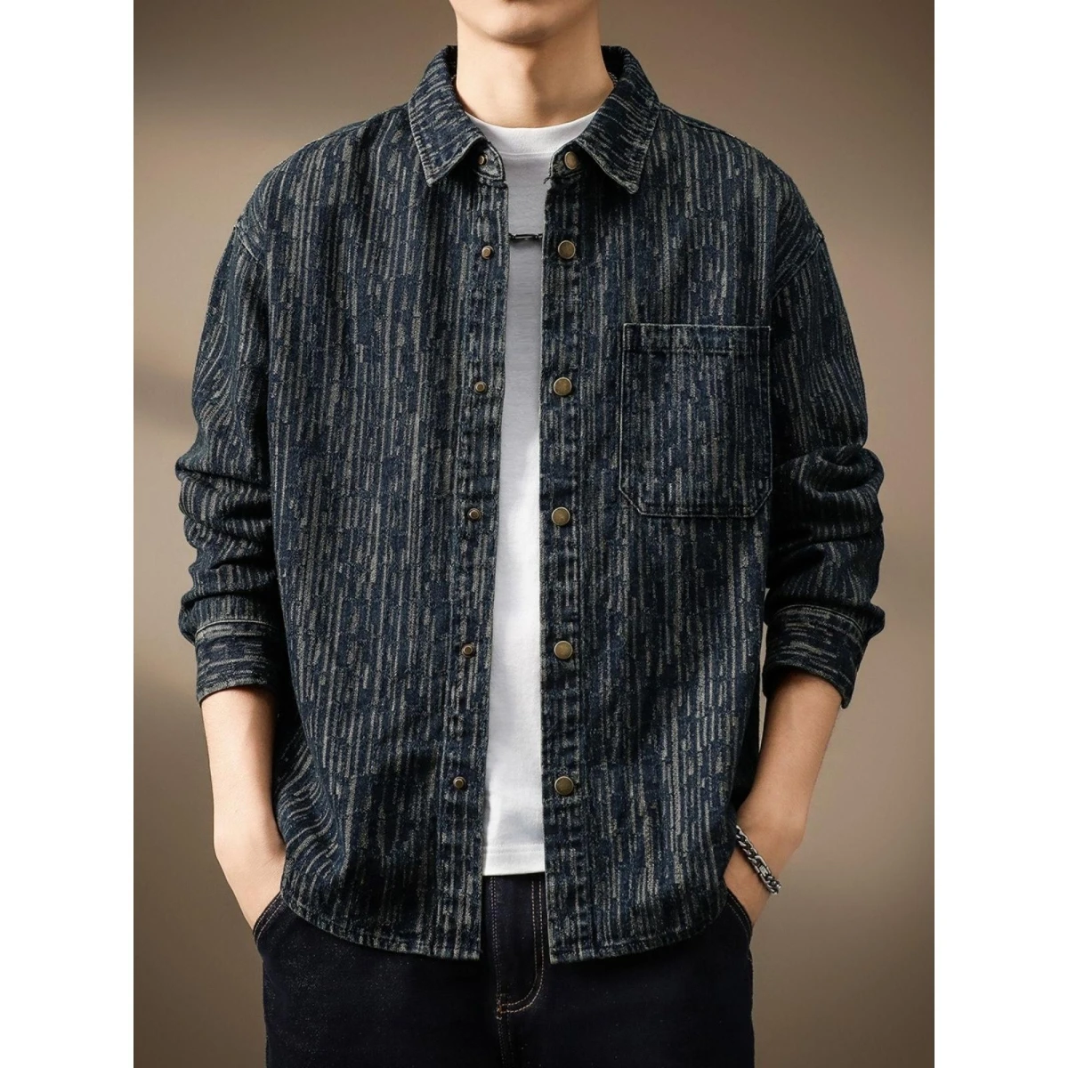High-End American Retro Embroidered Denim Shirt Men Loose Large Size Autumn New Striped Washed Jacket Trendy
High-End American Retro Embroidered Denim Shirt Men Loose Large Size Autumn New Striped Washed Jacket Trendy