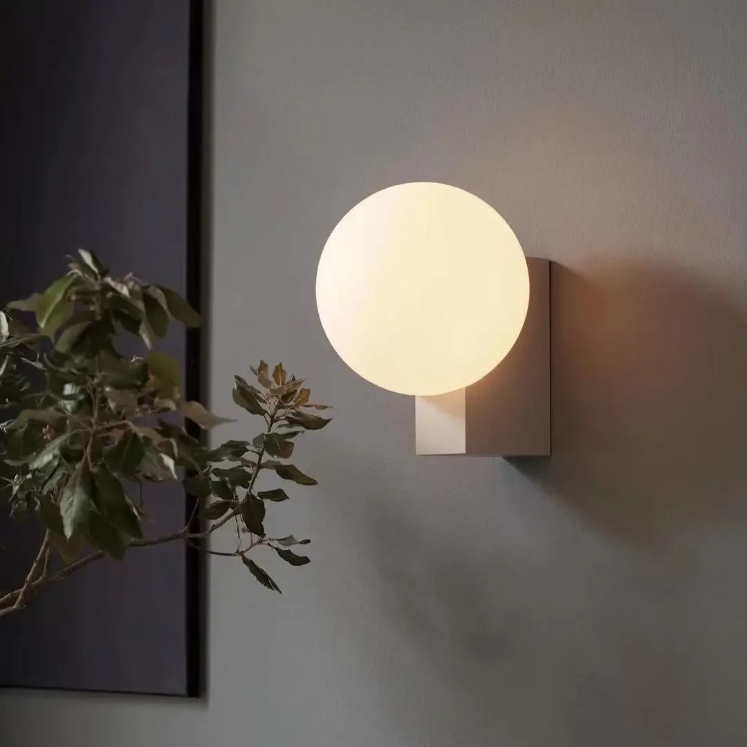 Designer ballglass wall lamp Nordic living room atmosphere lamp Bedroom bedside lamp Small night lamp Study decoration wall lamp
Designer ballglass wall lamp Nordic living room atmosphere lamp Bedroom bedside lamp Small night lamp Study decoration wall lamp