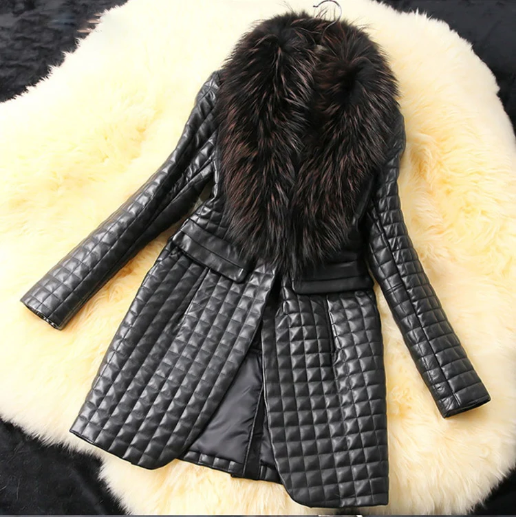 Women's Faux Mink Fur Coat Long Collar Cotton Leather Casual Warm Mid-Length Fashion Street Style Three-Button Regular Sleeve
Women's Faux Mink Fur Coat Long Collar Cotton Leather Casual Warm Mid-Length Fashion Street Style Three-Button Regular Sleeve