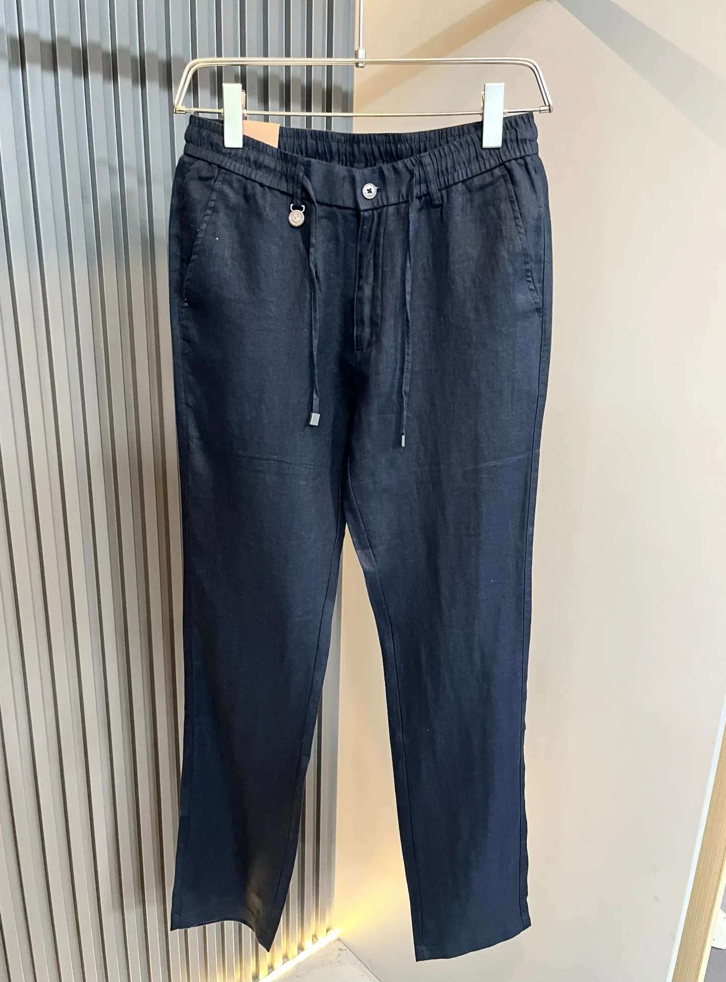 Italian LP old money wind 25 summer linen elastic waist simple straight casual pants
Italian LP old money wind 25 summer linen elastic waist simple straight casual pants