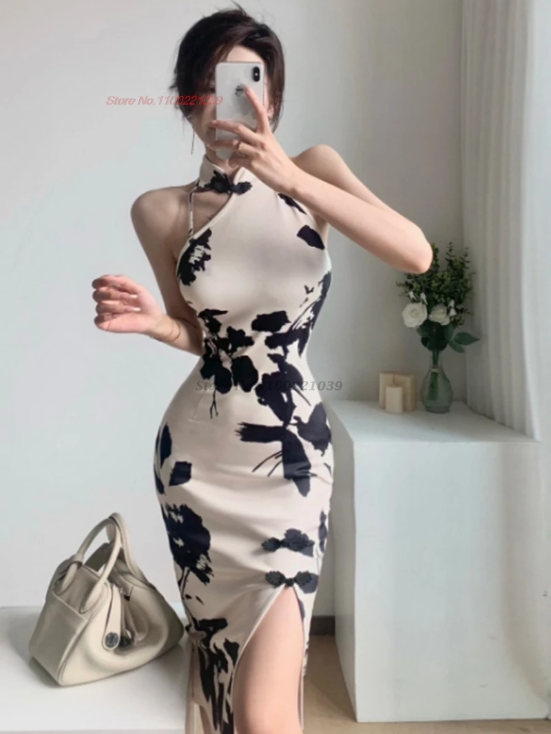 2025 chinese improved cheongsam sexy qipao dress national flower print sleeveless qipao nightclub evening banquet dress qipao
2025 chinese improved cheongsam sexy qipao dress national flower print sleeveless qipao nightclub evening banquet dress qipao