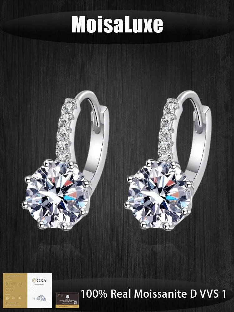 MoisaLuxe Official Store GRA Moissanite 925 sterling silver irregular Light luxury earrings is suitable for daily wear
MoisaLuxe Official Store GRA Moissanite 925 sterling silver irregular Light luxury earrings is suitable for daily wear