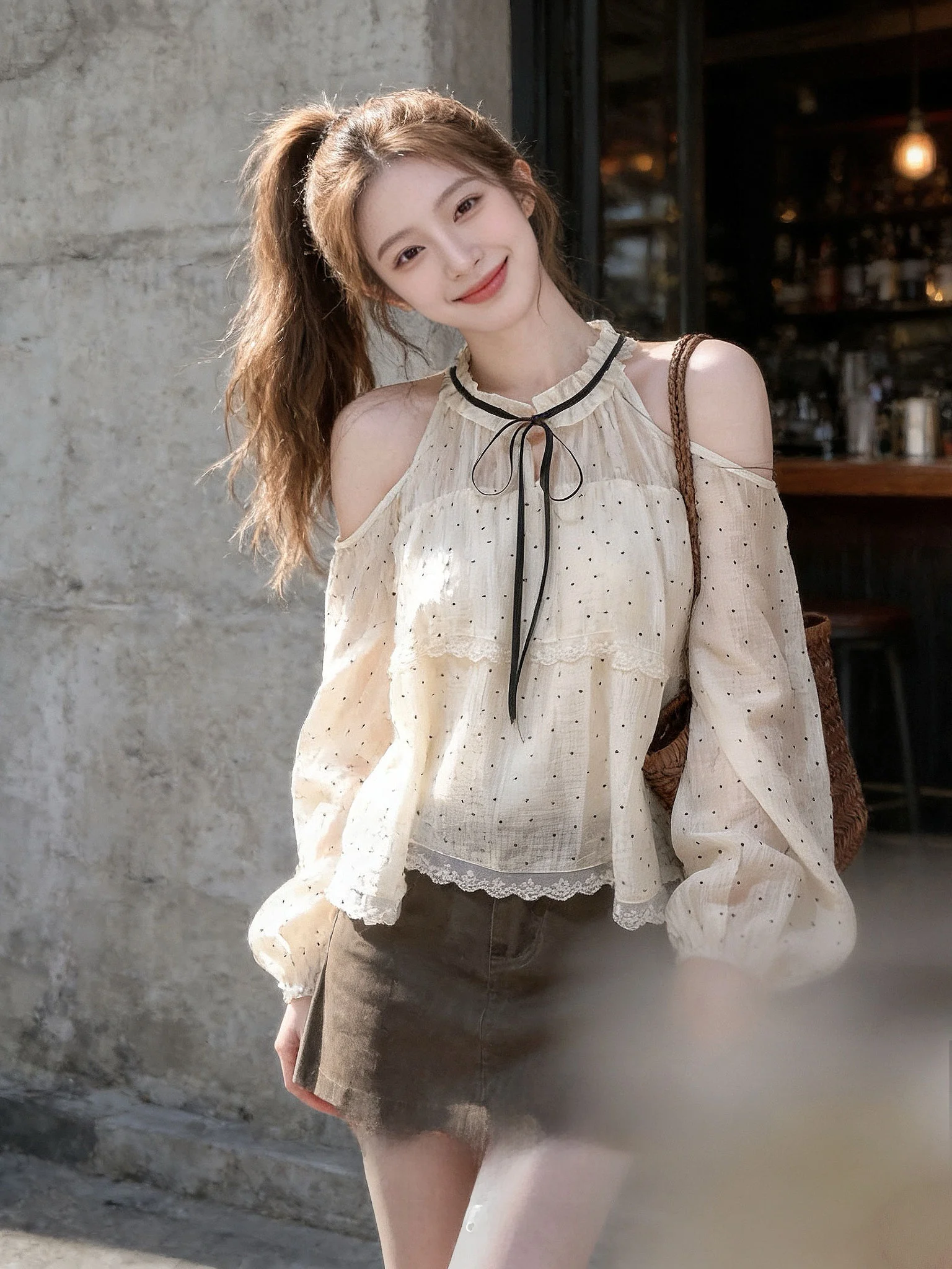 Романтическая женская блузка с открытыми плечами в горошек, весна-лето, новая модель, тонкий топ с длинными рукавами, элегантный нежный кукольный топ
Романтическая женская блузка с открытыми плечами в горошек, весна-лето, новая модель, тонкий топ с длинными рукавами, элегантный нежный кукольный топ