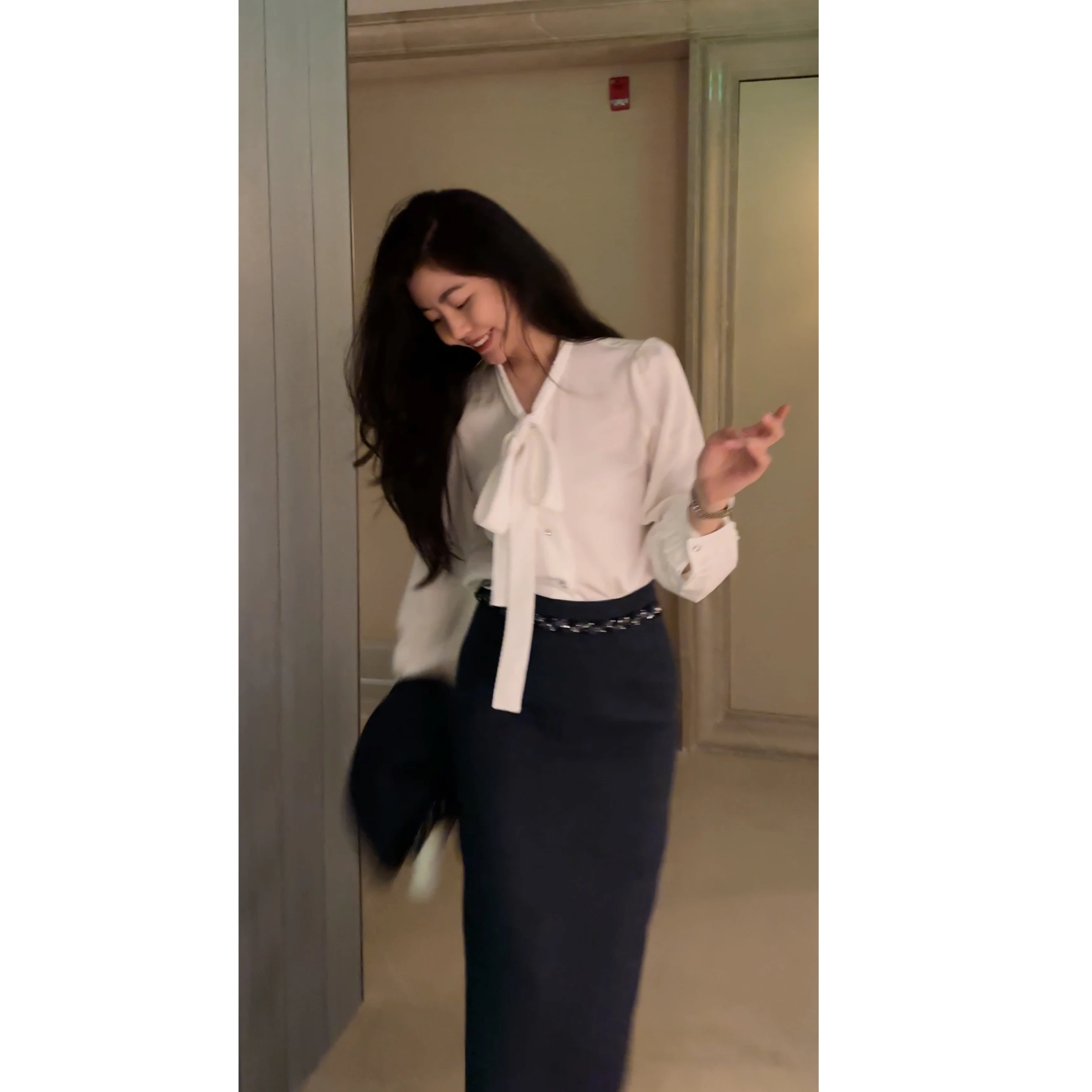 NCOU Nicole Faionable Color Blo Knot Tie Acetate Shirt Top Versatile Sli Design Весенне-осенняя женская одежда
NCOU Nicole Faionable Color Blo Knot Tie Acetate Shirt Top Versatile Sli Design Весенне-осенняя женская одежда