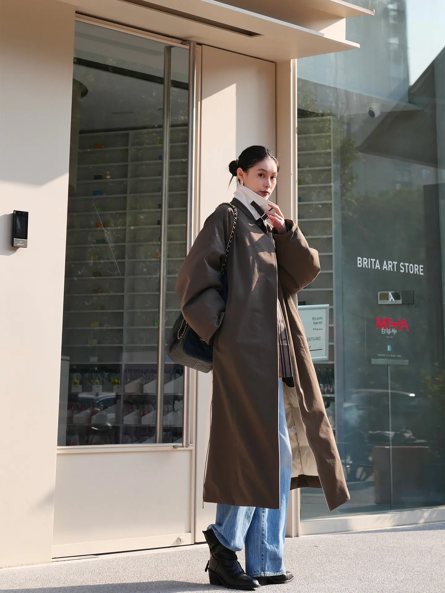 Пуховик Jieji Zhang с длинными рукавами, поясом на талии, отложным воротником, теплый, женский, повседневный, модный, из полиэфирного волокна
Пуховик Jieji Zhang с длинными рукавами, поясом на талии, отложным воротником, теплый, женский, повседневный, модный, из полиэфирного волокна