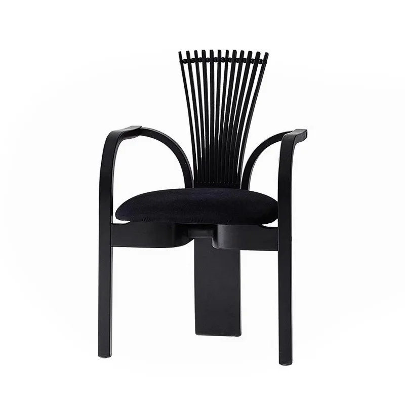Fan dining chair art solid wood designer senior Internet celebrity special-shaped special-shaped creative
Fan dining chair art solid wood designer senior Internet celebrity special-shaped special-shaped creative