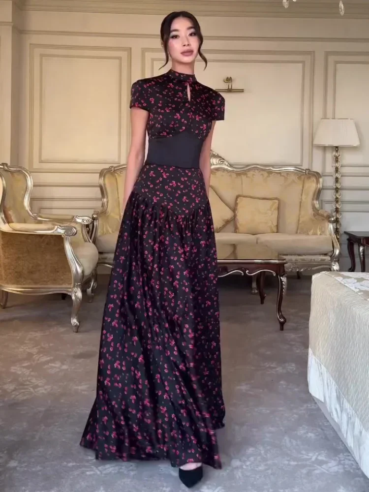 Элегантное платье с цветочным принтом, приталенное, женское, в стиле ретро, с коротким рукавом, воротником-стойкой, А-силуэт, макси, для вечеринок и торжеств
Элегантное платье с цветочным принтом, приталенное, женское, в стиле ретро, с коротким рукавом, воротником-стойкой, А-силуэт, макси, для вечеринок и торжеств