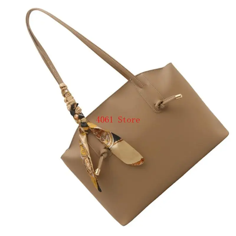 PU Leather Armpit Bag for Women Large Capacity Shoulder Bag Commuting Bag
PU Leather Armpit Bag for Women Large Capacity Shoulder Bag Commuting Bag