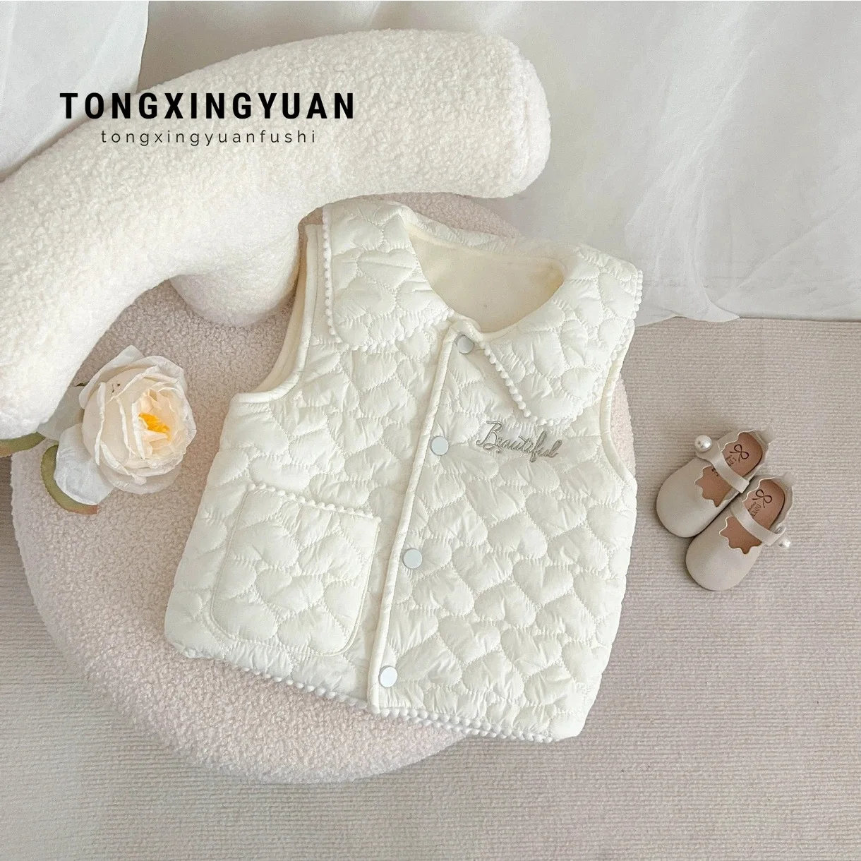 New Fashionable Thickened Fleece Vest for Little Girls Baby Girl's Versatile Preppy Style Sweet Pure Color Silk Top
New Fashionable Thickened Fleece Vest for Little Girls Baby Girl's Versatile Preppy Style Sweet Pure Color Silk Top