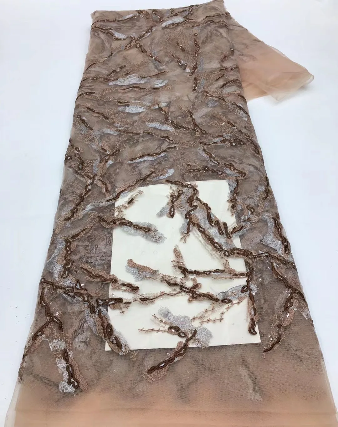 Nigerian Lace Fabric with Sequins for Wedding 2023 High Quality Embroidery Tulle Lace French Net Lace African Lace Fabric XX5468
Nigerian Lace Fabric with Sequins for Wedding 2023 High Quality Embroidery Tulle Lace French Net Lace African Lace Fabric XX5468