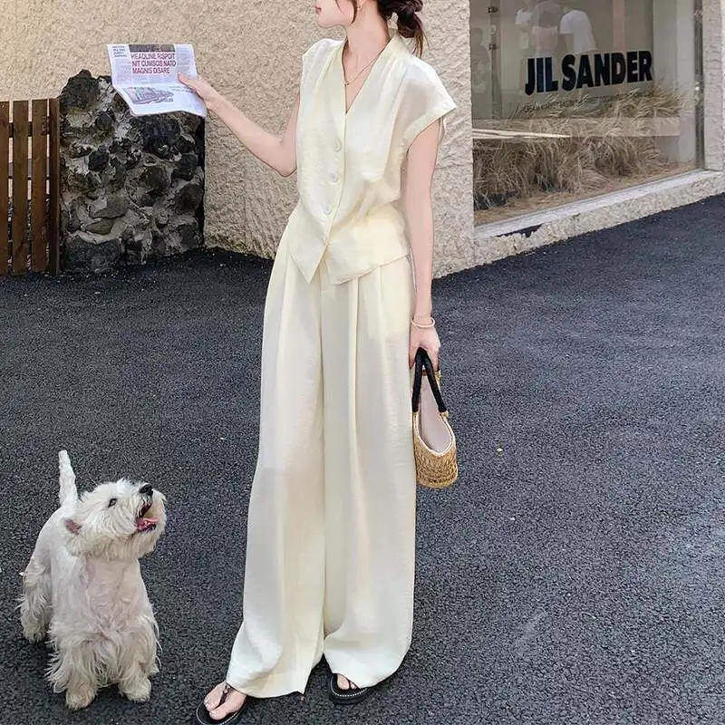 Fashion Women's Set Summer 2026 New French Socialite Vest Wide Leg Pants Two-piece Set
Fashion Women's Set Summer 2026 New French Socialite Vest Wide Leg Pants Two-piece Set
