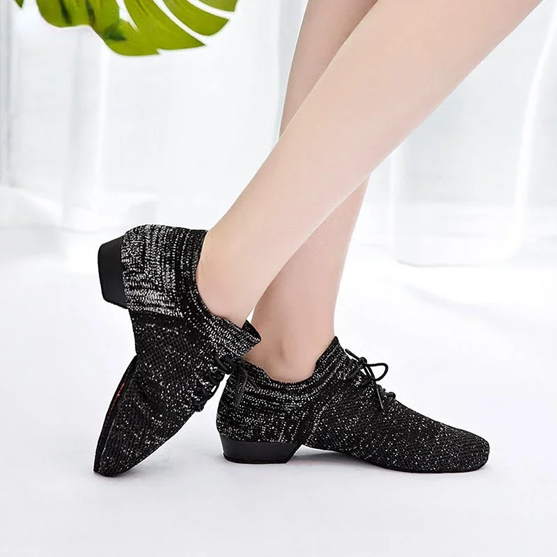 Latin Dance Shoes for Adult Women 3.5cm Heels Indoor Body Modern Jazz Dance Breathable Soft Sole Training Lace-up Shoes 2025
Latin Dance Shoes for Adult Women 3.5cm Heels Indoor Body Modern Jazz Dance Breathable Soft Sole Training Lace-up Shoes 2025
